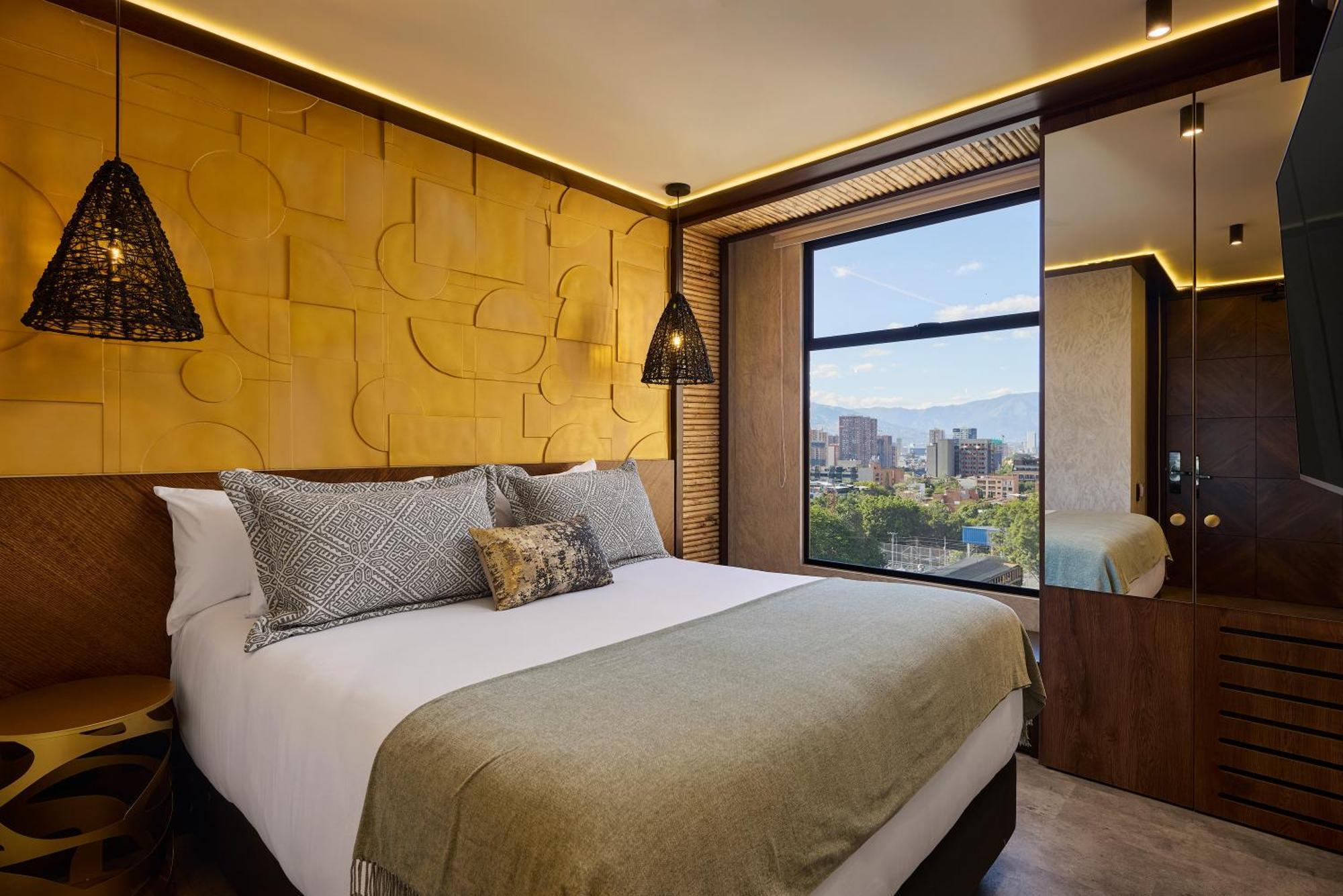 Golden Valley Hotel Medellín Exteriör bild